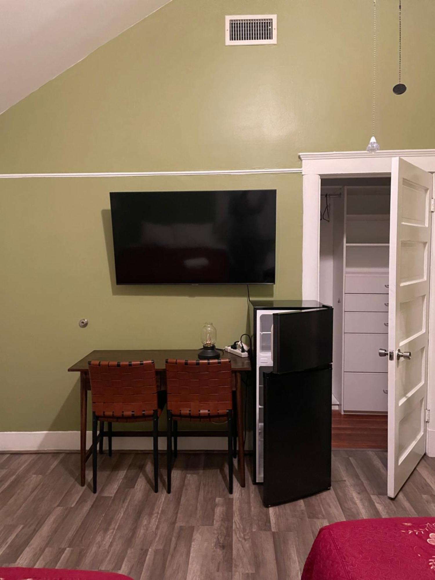 Private Large La Bedroom W Private Full Bathroom Or Half-Bathroom - Tv - Ac - Wifi - Private Fridge Near Usc - Exposition Park - Usc Memorial Coliseum - Banc Of California Bmo Stadium - Downtown Los Angeles Dtla - University Of Southern California Us エクステリア 写真