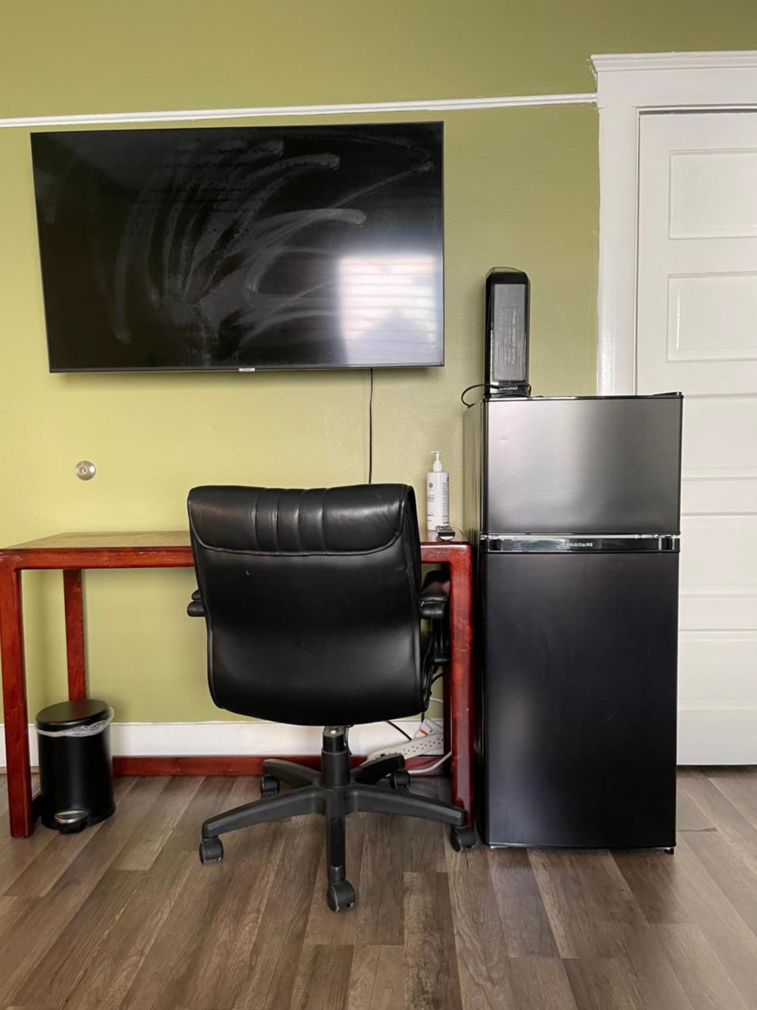 Private Large La Bedroom W Private Full Bathroom Or Half-Bathroom - Tv - Ac - Wifi - Private Fridge Near Usc - Exposition Park - Usc Memorial Coliseum - Banc Of California Bmo Stadium - Downtown Los Angeles Dtla - University Of Southern California Us エクステリア 写真